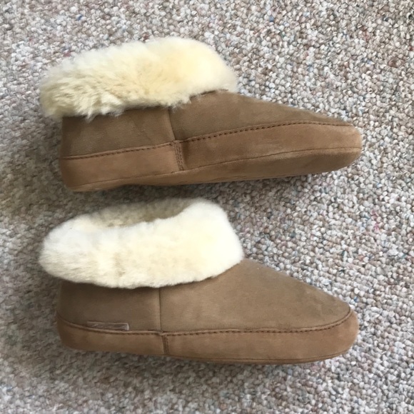 eddie bauer shearling boot slippers